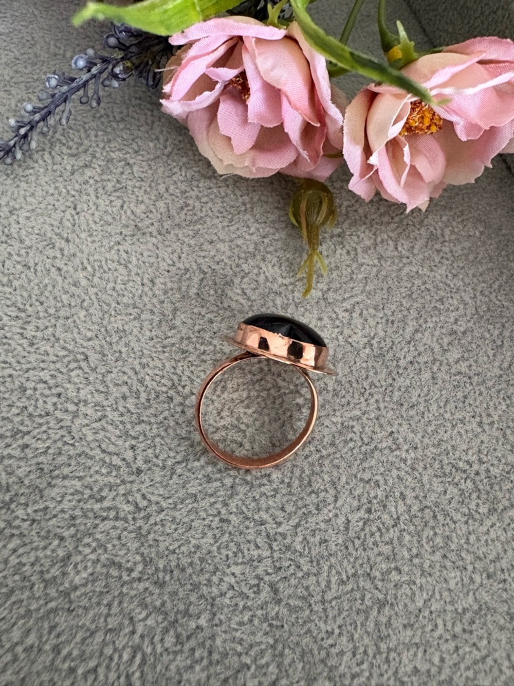 Heart-Shaped Onyx Copper Ring size 7 NWT - Picture 4 of 6